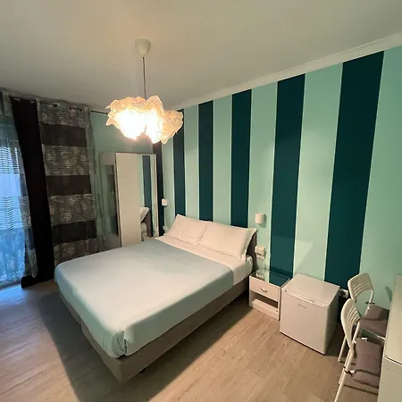 F.Rooms Napoli-2