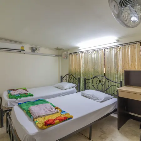 7 Holder Guesthouse-2