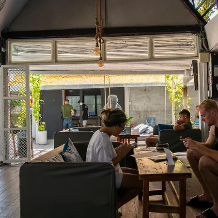 Dpm Koh Tao Diving Hotel & Bar-3