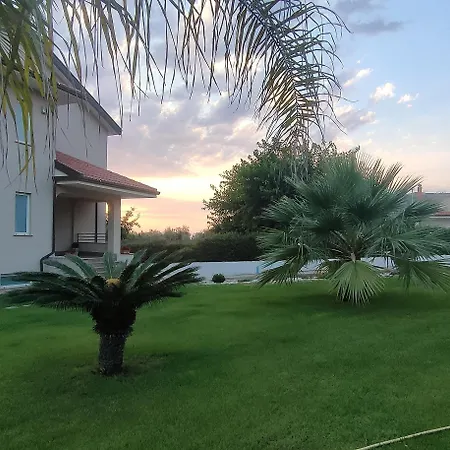 Villa Lauro Luxury B&B-2