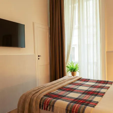 Palazzo Bevilacqua Napoli B&B-2