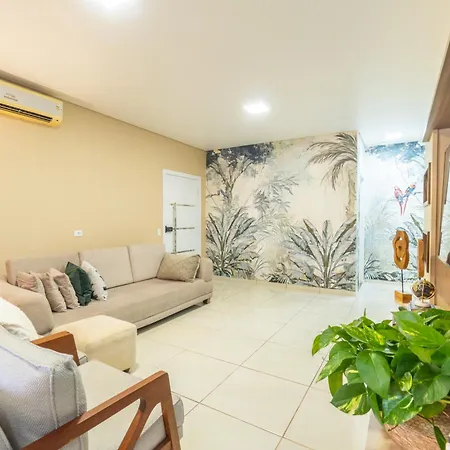 Casa de Campo Mimosa Flor- 4quartos, 3banheiros, 15 minutos das Cataratas e Aeroporto, piscina, churrasqueira, bilhar, espaço ao ar livre privativo, calmo e tranquilo-3
