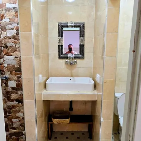 Riad Amazing-3