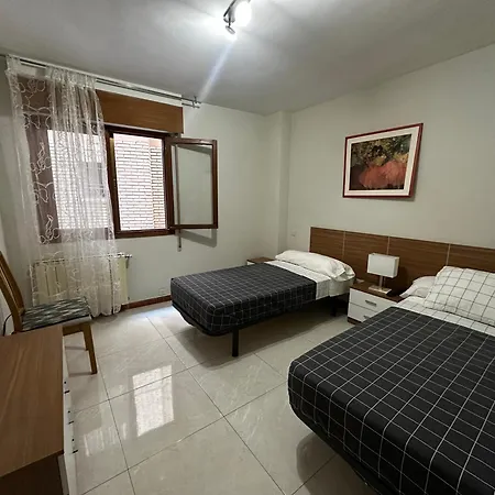 Hostal La Reina-3