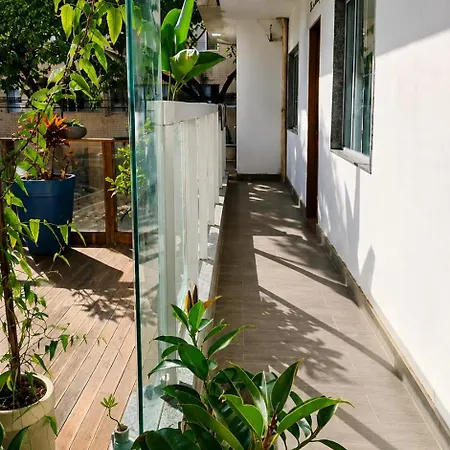 SEGUNDA CASA - Seu cantinho em Guarapari, 1 minuto a pé da Praia do Morro! Suítes confortáveis e modernas - Para casal ou para grupos de até 4 pessoas-2