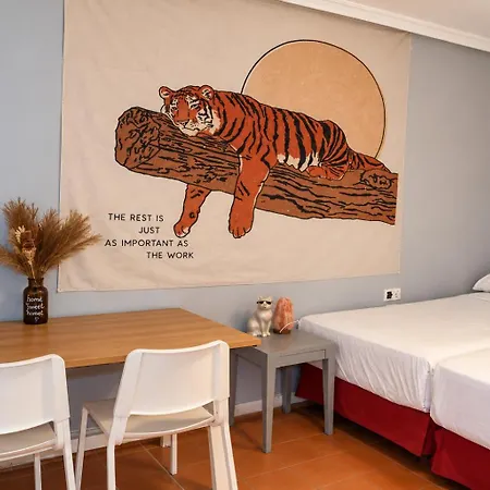 Roomin Hostel-3