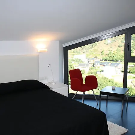 Hostal Tres Campanas-2