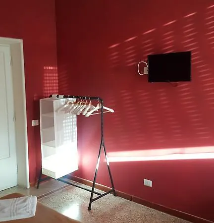 Art In Accommodation-2