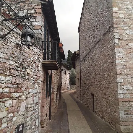 Vico Del Poeta-2