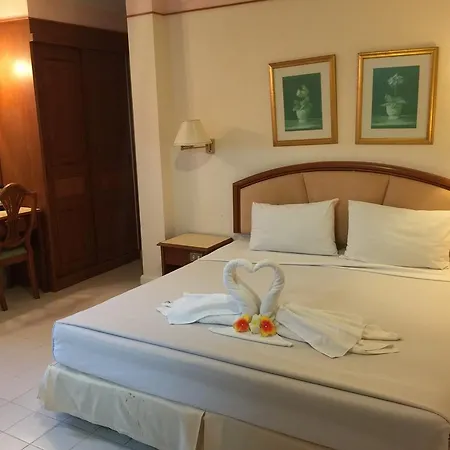 Smile Inn Patong-3