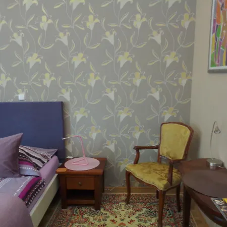 Budapest Guestrooms-3