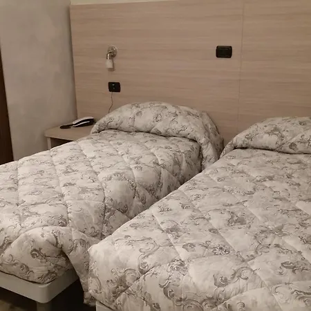 Ricci Rooms-3
