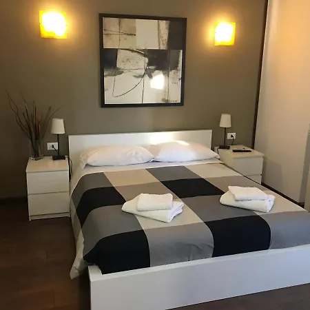 Almi Rooms-2