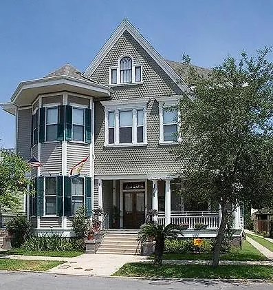 1896 O'Malley House-3