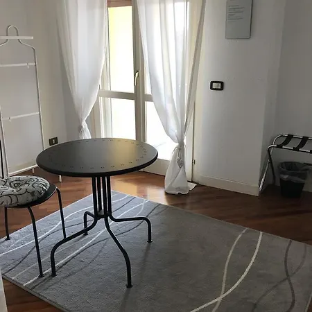 Guesthouse Flora-2