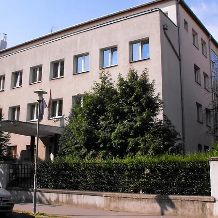József Attila Guesthouse-3