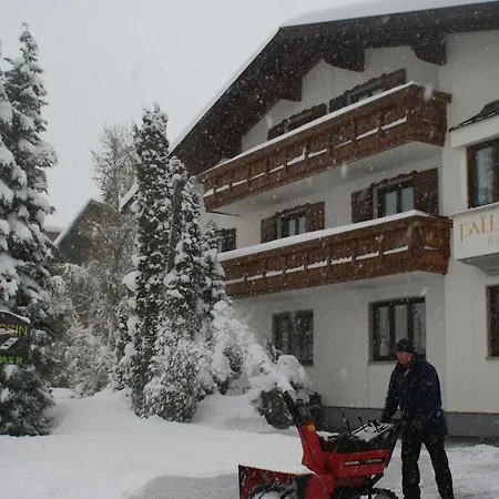 Haus Fallesin-3