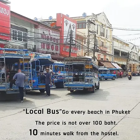 Hugger Hostel (Adults Only)-3
